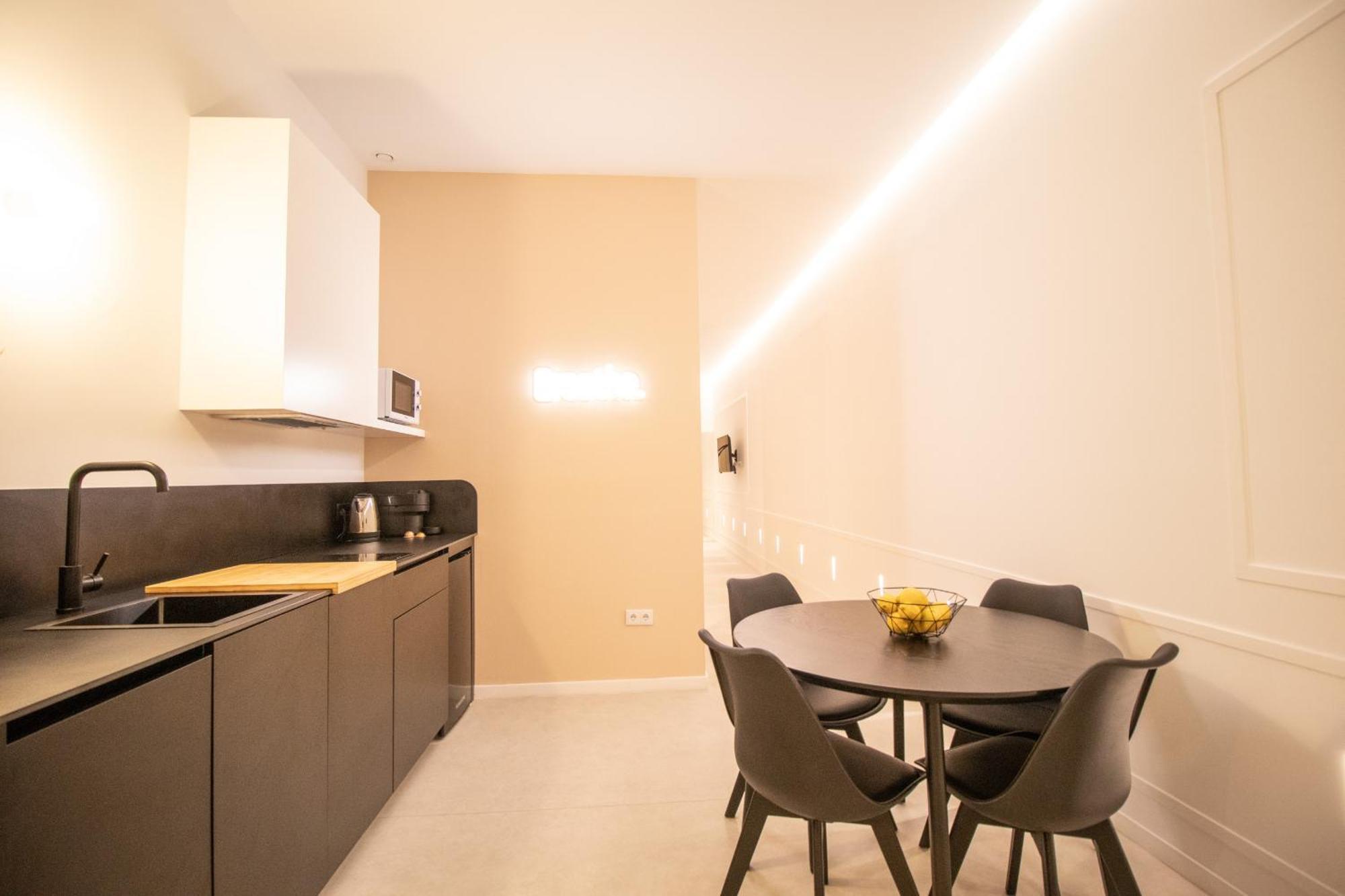 Breathe Apartments By Concept Flats บาเลนเซีย ภายนอก รูปภาพ